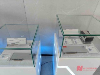 DeepSeek改变国产算力命运 算力服务正从“毛坯房”向“拎包入住”转型 | 一线调研