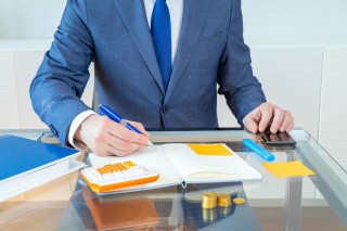 如何合理规划出售的策略？这种出售行为有哪些注意事项？