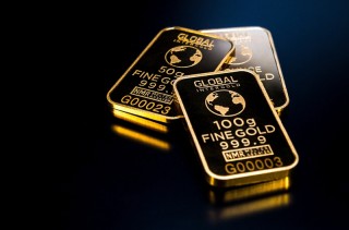 黄金价格长期上涨的核心逻辑是什么？