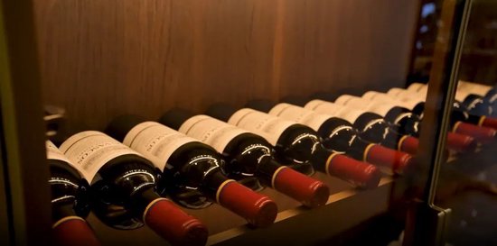 华致酒行业绩下滑，酒类流通遇冷是“个别”还是“普遍”？  第3张