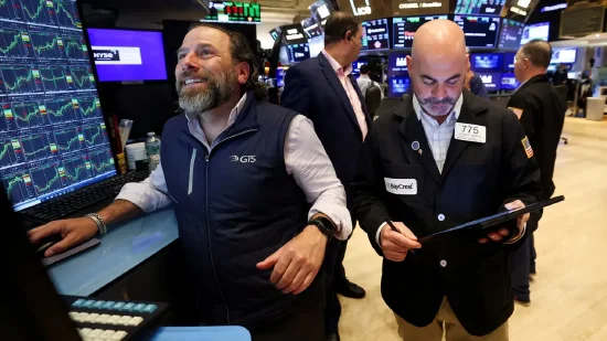 收盘:美股收高道指涨逾1100点 经贸会谈进展提振市场 第2张 收盘:美股收高道指涨逾1100点 经贸会谈进展提振市场 第2张