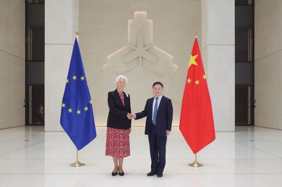 中国人民银行行长潘功胜与欧洲中央银行行长拉加德举行中欧央行行长首次年度会晤  第1张