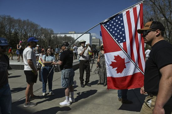 闪击委内瑞拉、威胁吞并格陵兰 加拿大担心自己是特朗普下一个目标  第4张