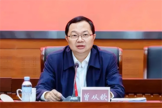 4000亿巨头突发!五粮液董事长涉嫌严重违纪违法,曾从钦被查 第2张 4000亿巨头突发!五粮液董事长涉嫌严重违纪违法,曾从钦被查 第2张